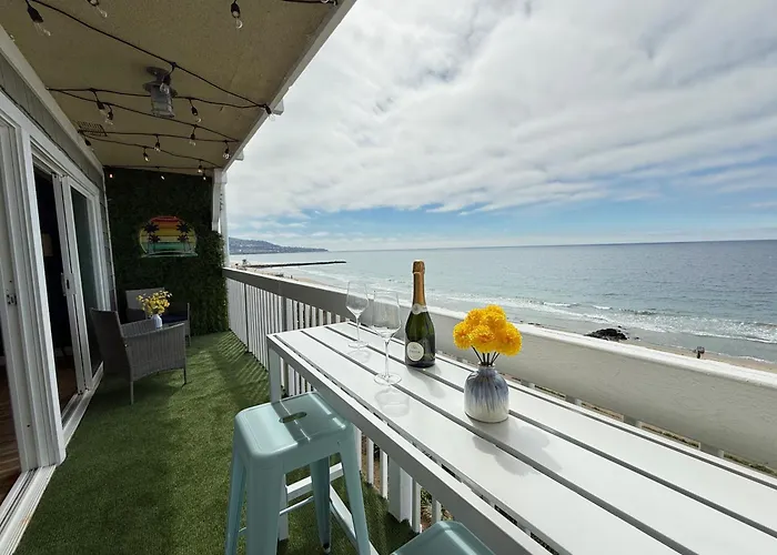 Oceanfront 1 Bed 1 Bath , Parking, Stunning View 337